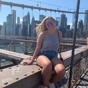 Meet your Posher, Marissa